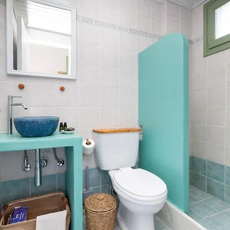 Ailouros Summer Oda ve Kahvaltı