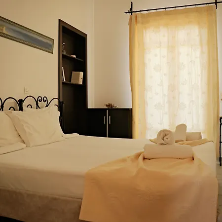 Oda ve Kahvaltı Ailouros Summer 3*