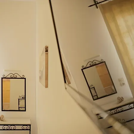 Oda ve Kahvaltı Ailouros Summer Schoinoussa