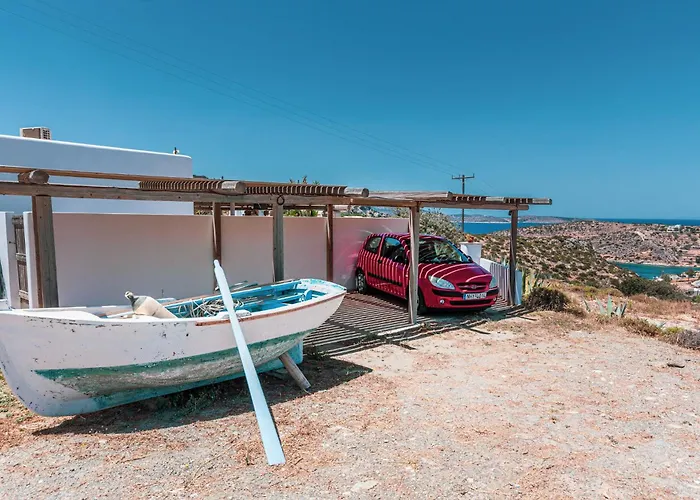 Ailouros Summer Bed & Breakfast Schoinoussa