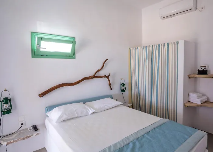 Ailouros Summer Bed & Breakfast Schoinoussa