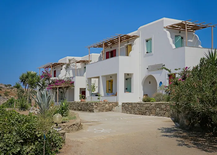 Bed & Breakfast Ailouros Summer Schoinoussa