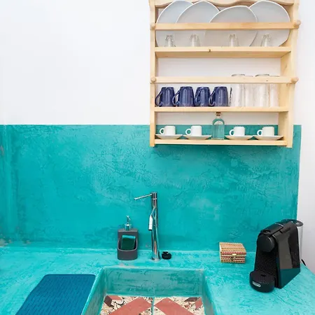 Ailouros Summer Bed & Breakfast Schoinoussa