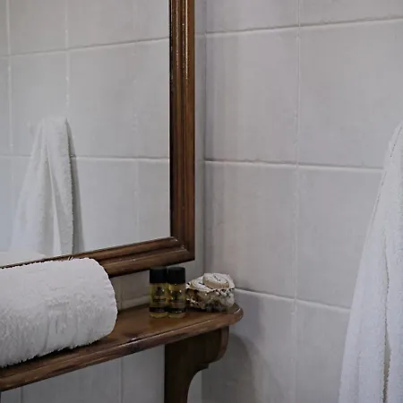 Ailouros Summer Bed & Breakfast