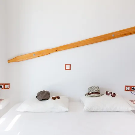 Bed & Breakfast Ailouros Summer Schoinoussa