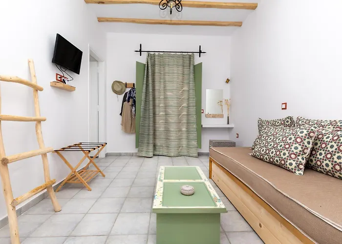 Ailouros Summer 3* Σχοινούσα