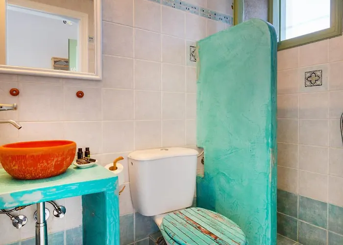 Ailouros Summer Bed and Breakfast Σχοινούσα