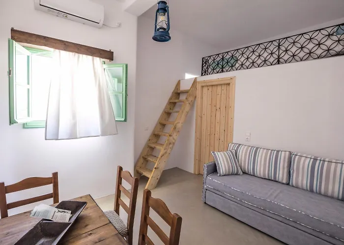 Ailouros Summer 3* Σχοινούσα